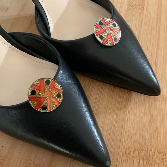 Hand Crafted Shoes - Hand Crafted Shoe Clips Shoe Bows Yellow Black Tangerine Circle Repurposed